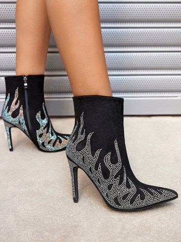 Elevate your style with our Statement-Making High Heeled Women's <a href="https://canaryhouze.com/collections/women-boots" target="_blank" rel="noopener">Boots</a>. The iconic design adds a touch of sophistication to any outfit. Walk with confidence thanks to the sturdy high heel, while the classic silhouette brings a timeless appeal. Make a statement and stand out from the crowd in these fashionable boots.