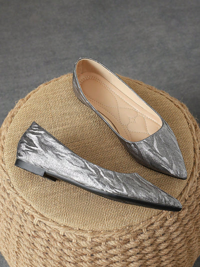 Daily Commute Chic: Women's Pointed Toe Flat Shoes in Fall Dark Grey