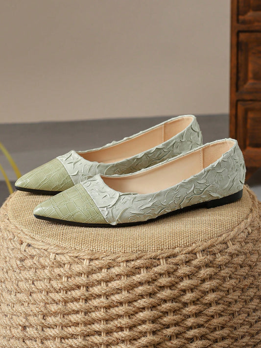 Versatile Green Loafers: Women's Pointed Toe Flat Shoes for Outdoor Activities in Autumn