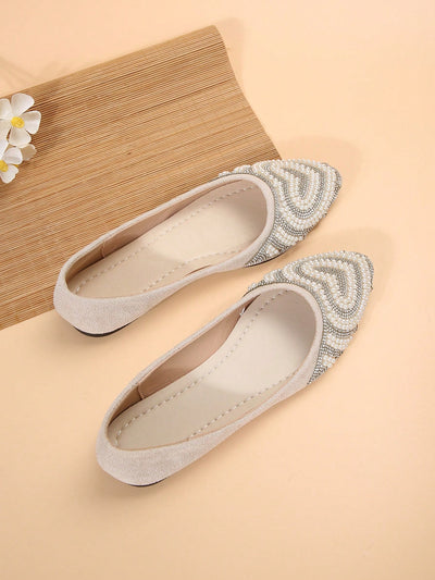 Pearl-Embellished Flat Shoes: The Perfect Combination of Comfort and Style for Spring and Autumn