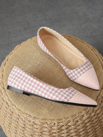 Commuter Chic: Women's Elegant Pointed Toe Flat Shoes in Patchwork Design - Autumn Pink