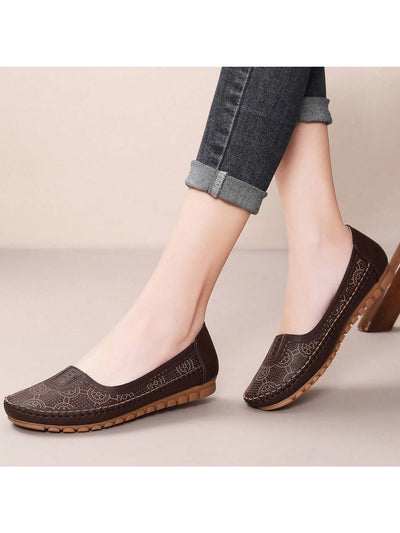 Classic Deep Brown Casual Flats: A Must-Have for Spring and Summer