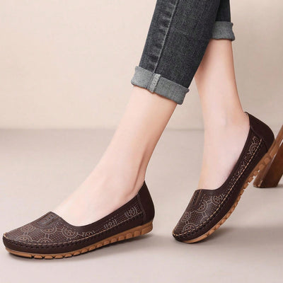 Classic Deep Brown Casual Flats: A Must-Have for Spring and Summer