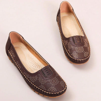 Classic Deep Brown Casual Flats: A Must-Have for Spring and Summer