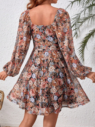 Sweetheart Chic: Lantern Sleeve Floral Printed Dress