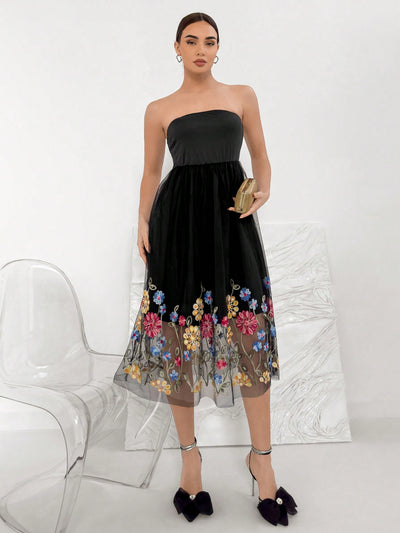 Enchanting Blooms: Women's Strapless Embroidered Floral Dress