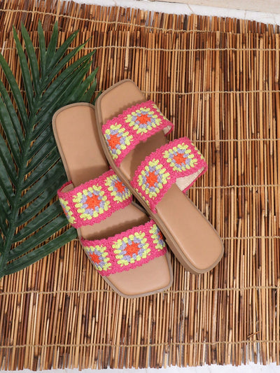 Stylish Summer Essential: Women's Flat Sandals