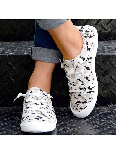 Camouflage Pattern Low Top Sneakers: Ultimate Comfort for Running and Casual Outfits