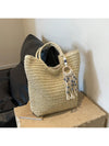 Woven Chic: Stylish Tote Bag for Women with Large Capacity and Shoulder Strap