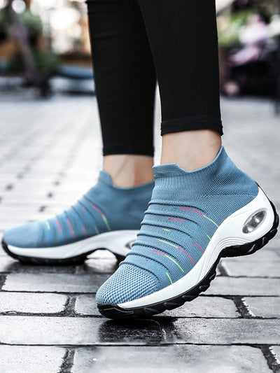 Comfort and Style: Women's Breathable Knit Chunky Sneakers with Air Cushion Technology