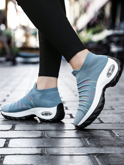 Comfort and Style: Women's Breathable Knit Chunky Sneakers with Air Cushion Technology