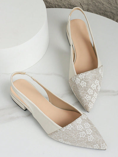 Sleek and Stylish: Women's Pointed Toe Flat Shoes with Slimming Effect