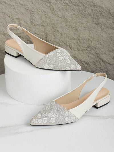 Sleek and Stylish: Women's Pointed Toe Flat Shoes with Slimming Effect