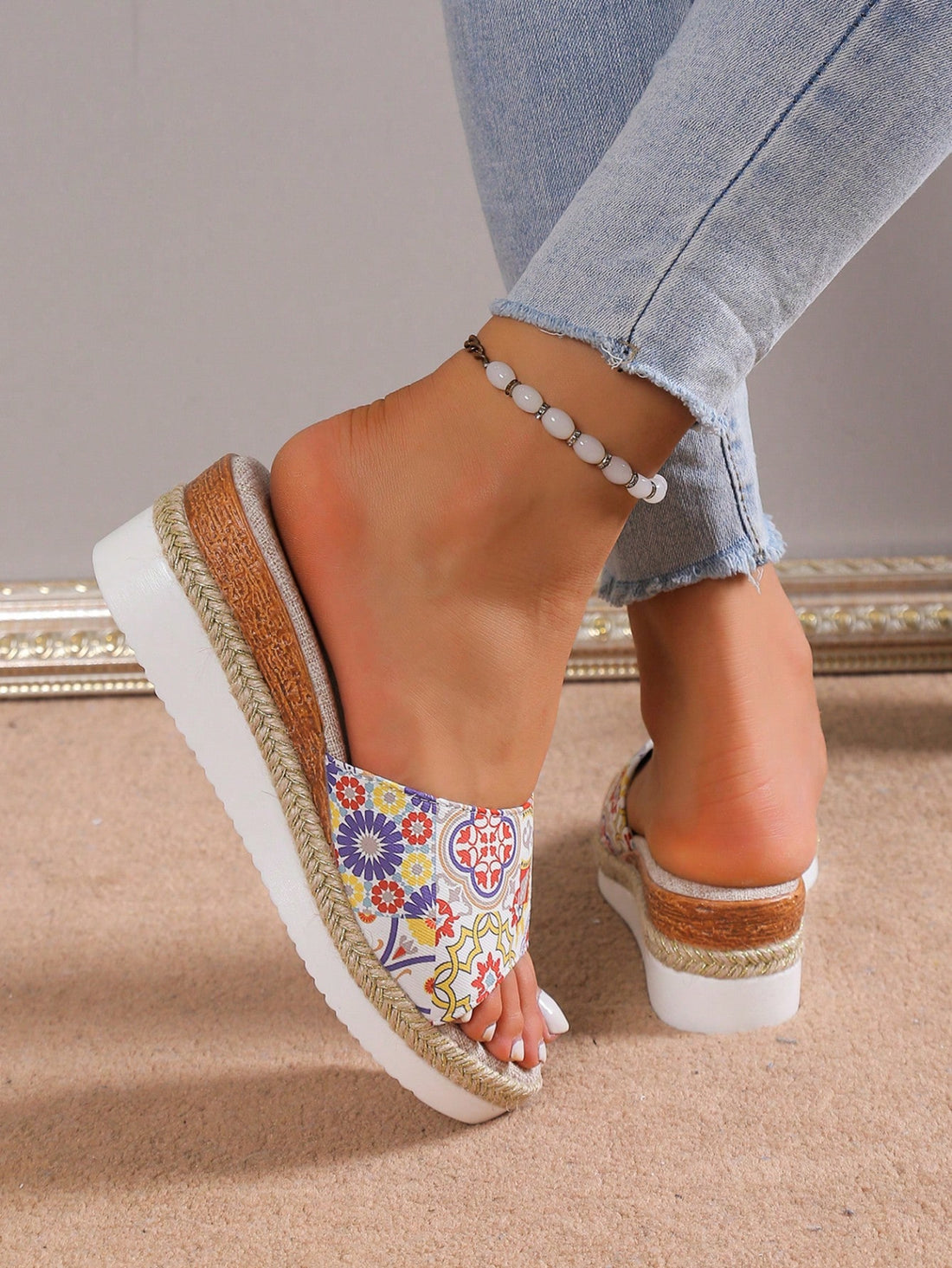 Experience ultimate comfort and style with our Walk Tall in Style: Women's Plus Size Woven Straps Wedge Platform Slides Summer <a href="https://canaryhouze.com/collections/women-canvas-shoes" target="_blank" rel="noopener">Sandals</a>. The woven straps provide a secure yet airy fit, while the wedge platform gives you a slight lift without compromising stability.