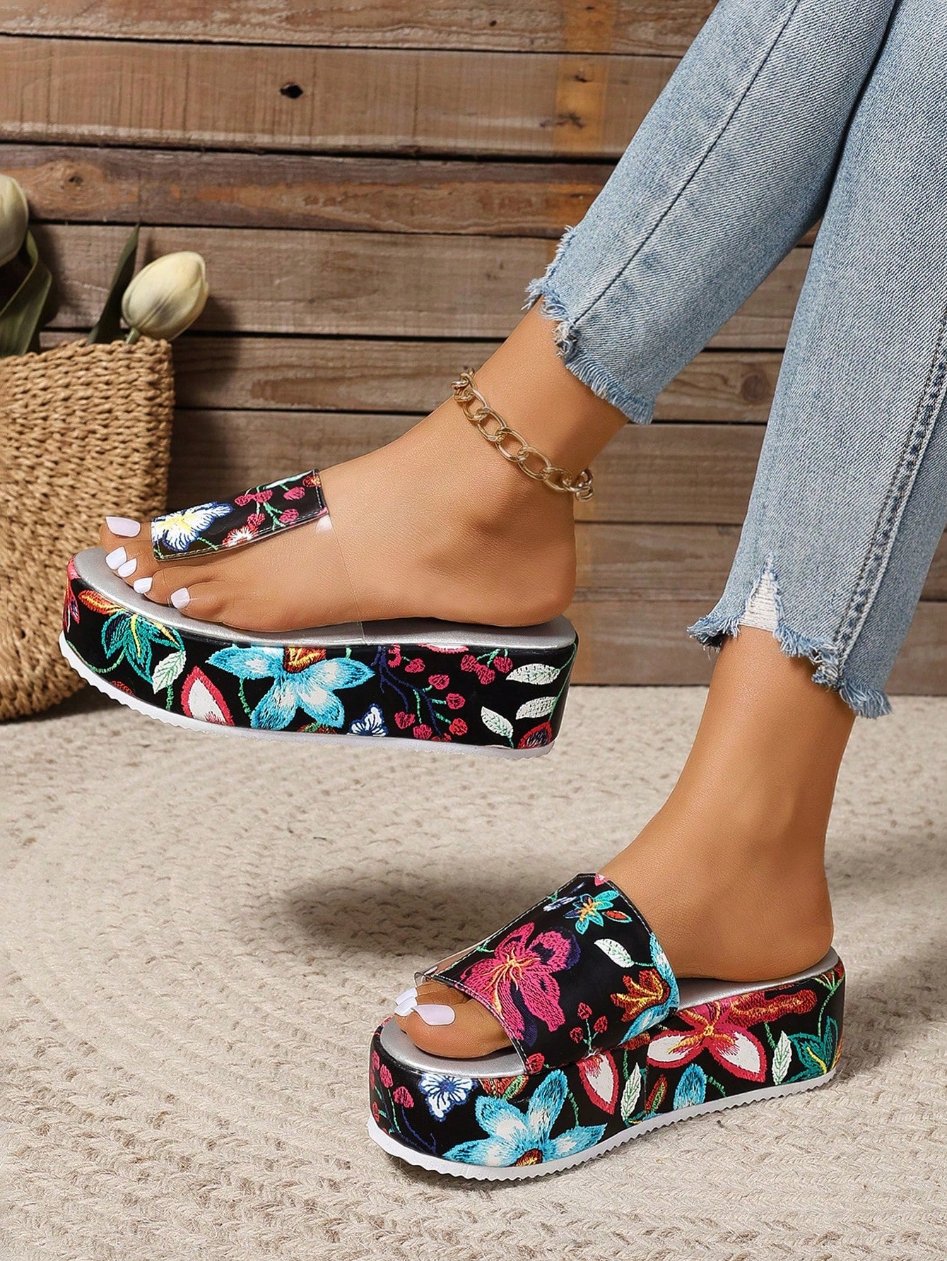 Experience style and comfort with our Clear Thick Bottom Platform <a href="https://canaryhouze.com/collections/women-canvas-shoes" target="_blank" rel="noopener">Sandals</a>. These trendy High Heel Fish Mouth Slippers feature a clear thick sole for added support and a fashionable fish mouth design. Perfect for any occasion, step out in confidence with these must-have sandals.