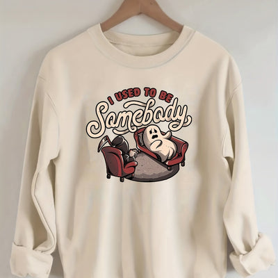 Playfully Spooky: Women's Plus Size Halloween Sweatshirt with Ghostly Slogan Print