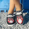 Festive and Comfy: Women's Cartoon Santa Claus Print Slip-On Shoes – Perfect for Christmas!