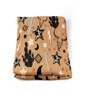 Soft and Cozy Cow Head and Moon Printed Flannel Blanket - Perfect for Home and Travel