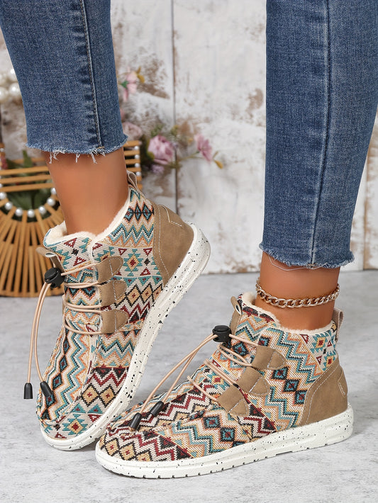 These stylish and cozy shoes are designed for comfortable and warm wear during the cold winter months. Made with a colorful geometric pattern and a fleece lining, these shoes feature a soft sole for ultimate comfort and warmth. Perfect for women who value style and coziness!