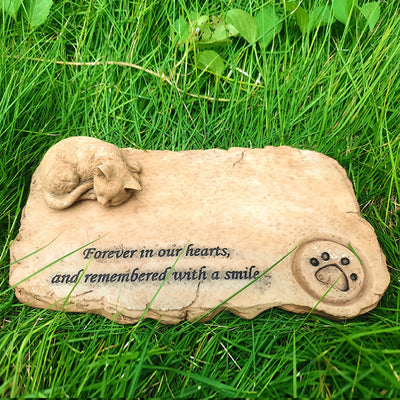 Pet Memorial Resin Tombstone: Forever Remembered - Honor Your Beloved Cat or Dog with this Beautiful Ornament