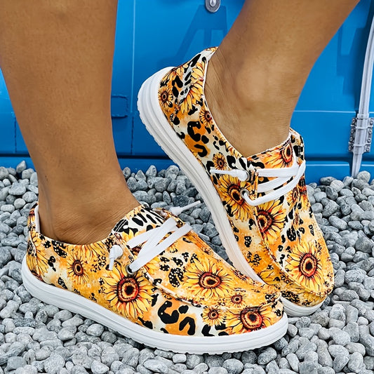 These stylish leopard floral print slip-on shoes are ideal for any occasion. Made of lightweight, breathable material, they provide superior comfort for everyday wear. The versatile design makes them suitable for any wardrobe.