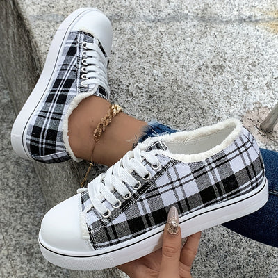 Lightweight and Stylish: Women's Plaid Canvas Sneakers with Raw Trim - Casual and Comfortable Low-Top Flat Shoes for Everyday Wear