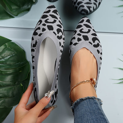 Leopard Chic: Women's Stylish Pointed Toe Slip-On Flats for Effortless Casual Elegance