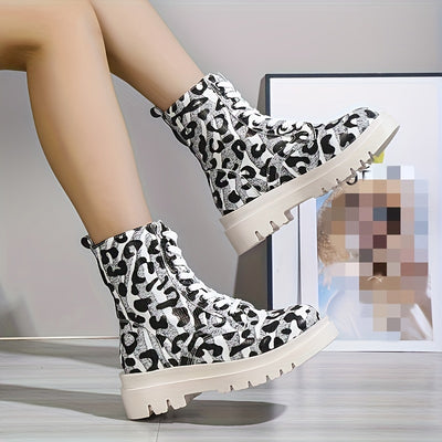 Luxe and Versatile: Women's Leopard Print Lace-Up Platform Ankle Boots – Set New Trends with Style and Comfort