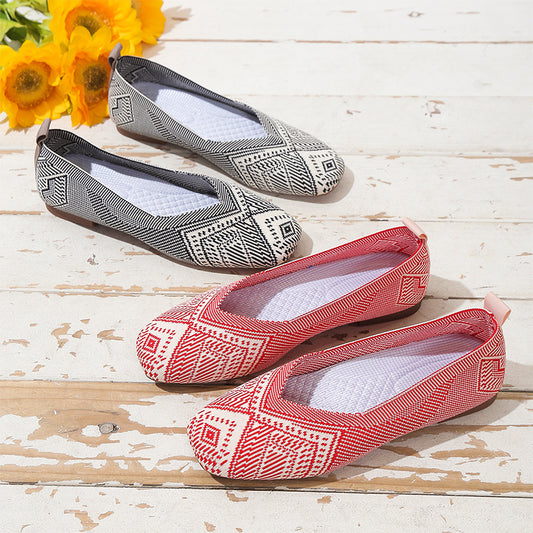These square toe flat shoes are perfect for casual walks. With a knitted fabric upper and soft sole cushioning, they provide superior comfort with every step. The slip-on design lets you easily take them on and off. .