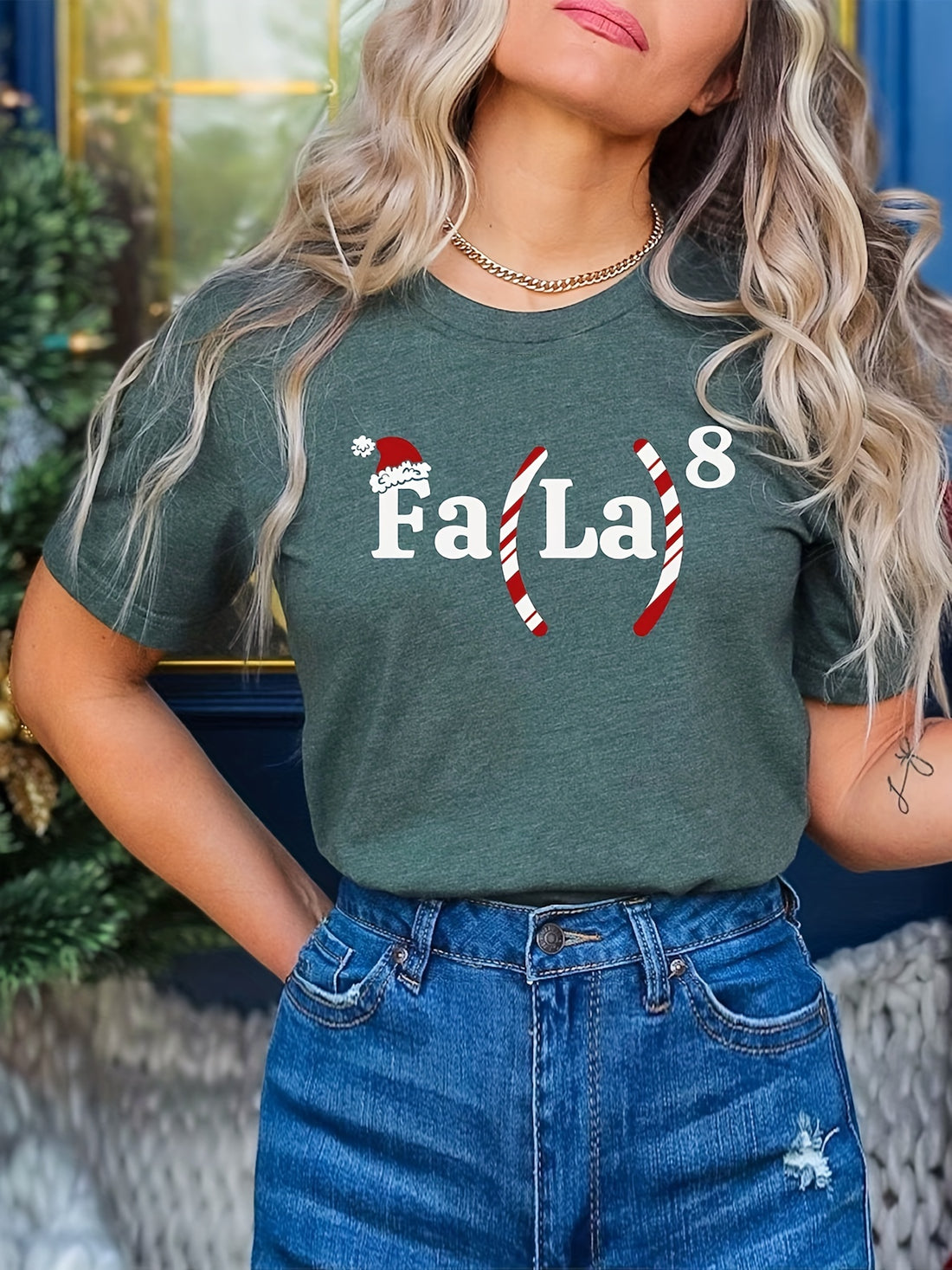 This festive Christmas Hat Letter Print Crew Neck T-Shirt provides a stylish look for your Spring-Summer wardrobe. The crew neck and short-sleeved silhouette is flattering and comfortable, while the eye-catching festive print adds a touch of holiday cheer. It's perfect for your everyday casual look.