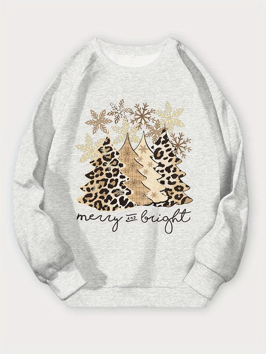 This Snowflake Leopard Christmas tree sweatshirt is perfect for the holiday season! Featuring a velvet-style print and traditional crew neckline, it's stylish, comfortable, and plus size-friendly. Whether for a special occasion or simply lounging around, it's the perfect addition to your winter wardrobe.