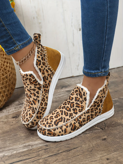 Cozy and Stylish: Women's Leopard Print Fuzzy Slip-On Shoes - Perfect for Winter