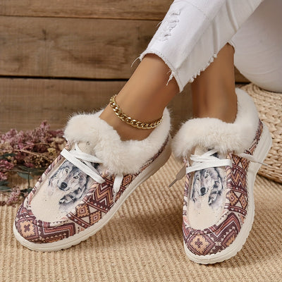 Winter Chic: Women's Fashion Snow Boots – Plush, Warm, and Comfortable Flat Shoes with Striking Wolf Patterns and Woven Uppers