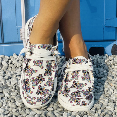 Women's Cartoon Bear Print Slip-On Canvas Shoes: Lightweight, Non-Slip Outdoor Comfort