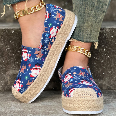 Festive Footwear: Women's Christmas Print Platform Shoes – Casual Slip-On Canvas Shoes with Comfortable Espadrille Soles