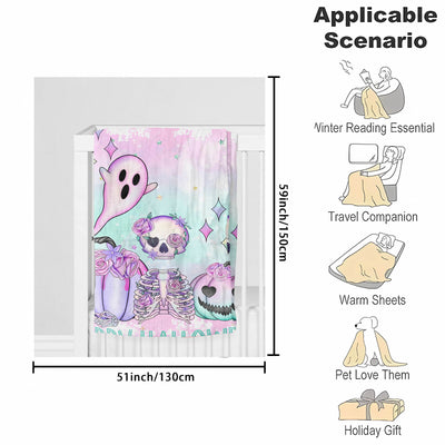 Cozy and Cute: Halloween Flannel Blanket with Cartoon Skull, Pumpkin, and Ghost Prints - Perfect for Home Decor and Gifting