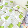 Fashionable Fun: 3-Piece Cartoon Frog Print Duvet Cover Set for Vibrant Bedrooms