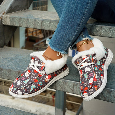 Get ready for a cozy Christmas with these women's Santa Claus Print Canvas Shoes. The plush lining ensures comfortable wear while the lace-up design offers a secure fit and casual style. Perfect for outdoor fun in even the coldest temperatures.
