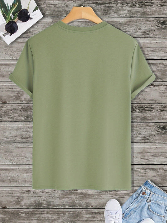 Christmas Deer Creative Pattern Men's T-Shirt: A Stylish Crew Neck Top for Outdoor Summer Wear