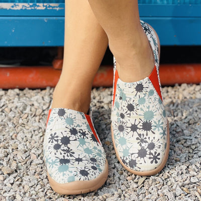 Women's Floral Breeze Slip-On Canvas Shoes: Comfy, Casual, and Chic