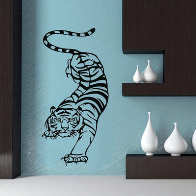 Roaring Elegance: Metal Art Tiger Wall Decoration - Perfect for Any Room and Occasion!