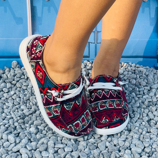 Elevate your style and comfort with our Stylish and Comfortable Women's Loafers! Featuring a colorful geometric pattern, these slip-on flats offer both fashion and convenience. Lightweight for all-day wear. Perfect for the modern woman.
