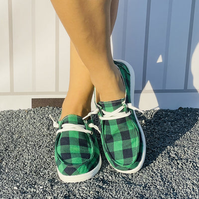 Stylish and Comfortable Women's Green Plaid Pattern Canvas Shoes: Lightweight Casual Shoes with Round Toe and Lace-Up Design