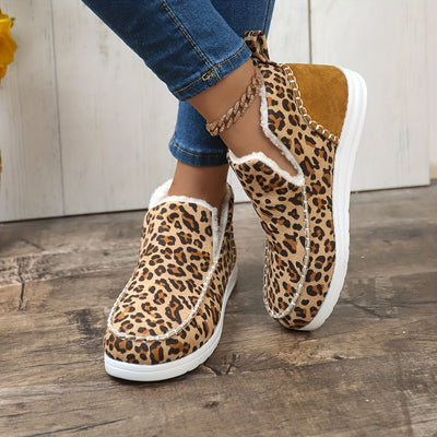 Cozy and Stylish: Women's Leopard Print Fuzzy Slip-On Shoes - Perfect for Winter