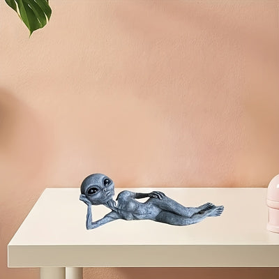 Whimsical Garden Alien Resin Statue - Unique Outdoor and Indoor Decoration for Desktop, Lawn, Patio, and Garden