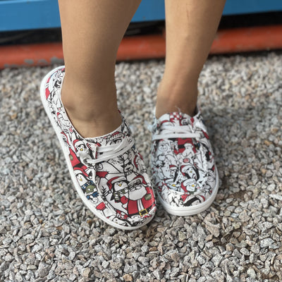 Stylish and Festive: Women's Christmas Pattern Canvas Shoes - Slip On Lightweight Shoes for Casual and Outdoor Comfort