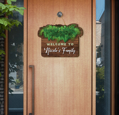 Welcome friends and family to your home with the customized Personalized Welcome Sign Natural Style. This stylish sign includes montsera leaves in a natural style, creating an inviting atmosphere for all who visit. Hang it at your entryway and make a lasting impression.