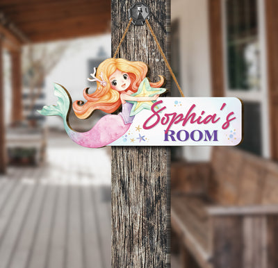 This Personalized Name Sign adds the perfect finishing touch to a baby girl's room. Crafted from durable plywood and personalized with your little one's name, it will make a beautiful addition to any wall décor. Show your love and make it a special keepsake for generations to come.