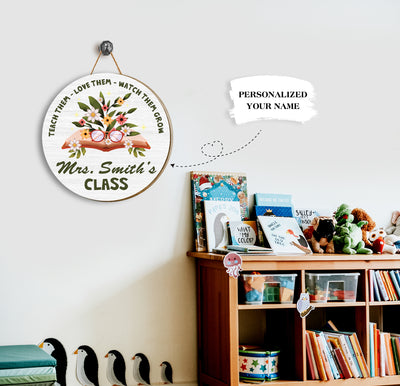 Our Personalized Name Sign is perfect for any classroom. This cutout plywood name sign is personalized with your choice of font and design. Its durable, lightweight construction makes it easy to hang and transport.