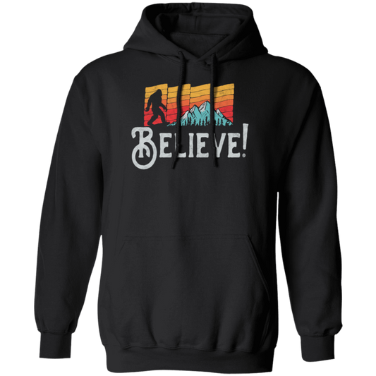 Retro Bigfoot, Believe Bigfoot Sasquatch, Retro Bigfoot Love Gift Pullover Hoodie